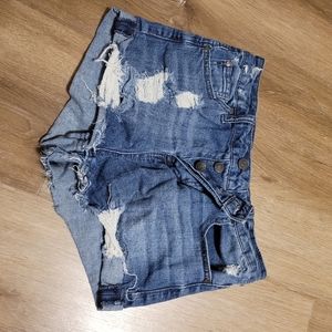 cute daisy duke jean shorts. size 2